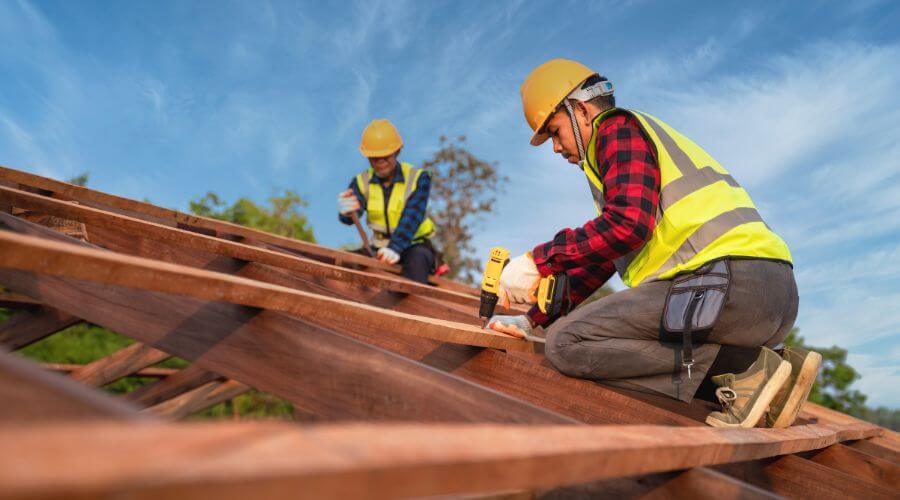 Professional gutter cleaning in Glenwood, IL
